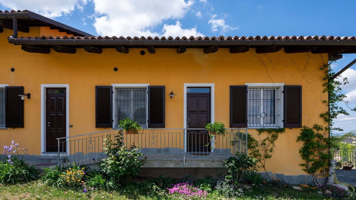 Vinchio Apartment | Cosy apartment for 2 guests with pool, A/C, WIFI, terrace, pets allowed and panoramic view