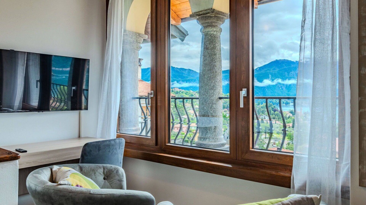Azzano Apartment | Cosy apartment for 3 people with A/C, WIFI and TV