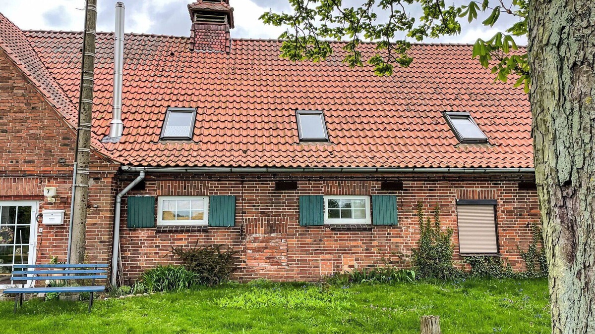Granzin Apartment | Cosy apartment for 3 people with WIFI, TV, patio, pets allowed, panoramic view and parking