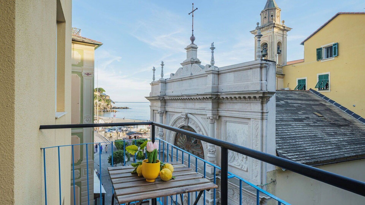 Sori Apartment | Cosy apartment for 3 people with WIFI, A/C, TV and balcony