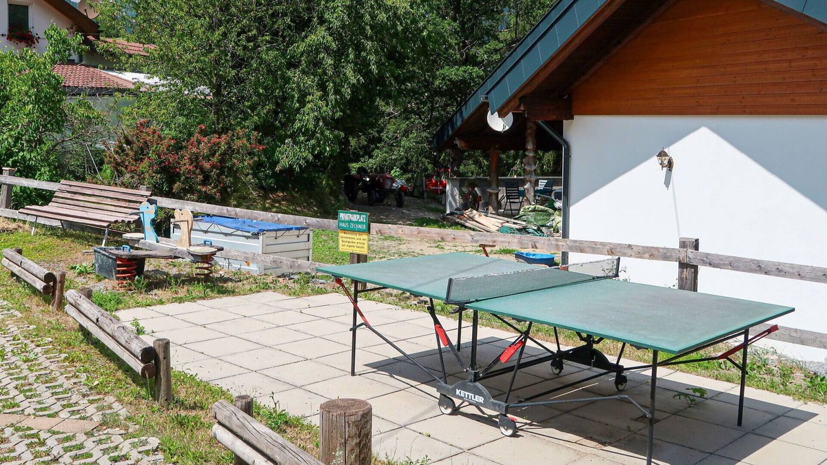 Tobadill Apartment | Cosy apartment for 4 people with WIFI, TV, balcony, pets allowed and parking