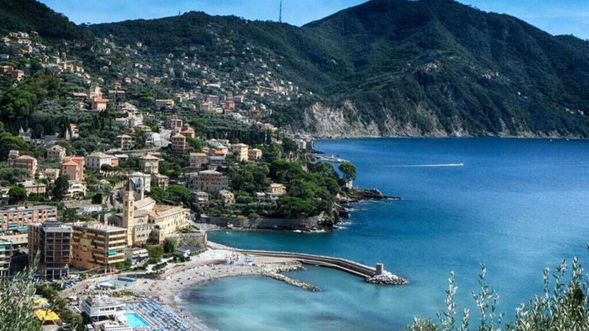Uscio Apartment | Cosy apartment for 4 guests with WIFI, A/C, TV, balcony and pets allowed, close to Portofino