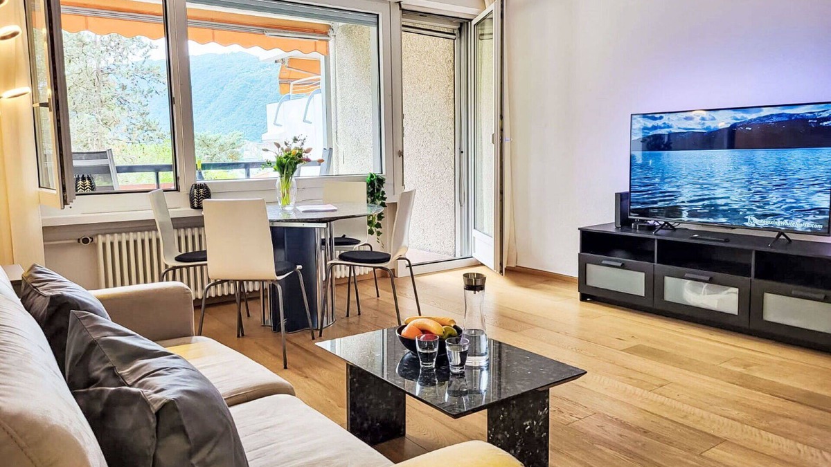 Bigogno Apartment | Cosy apartment for 4 people with pool, A/C, WIFI, TV, balcony and panoramic view