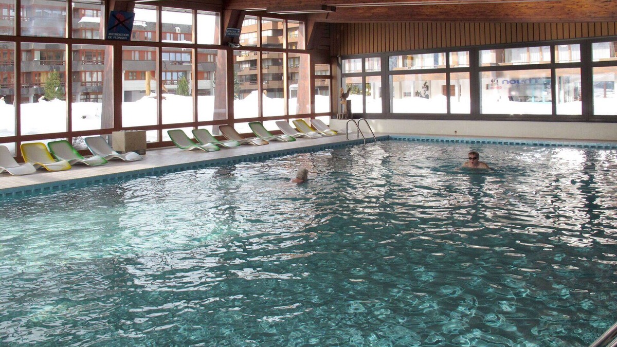 Sion Apartment | Cosy apartment for 4 people with pool, WIFI, TV, balcony and panoramic view