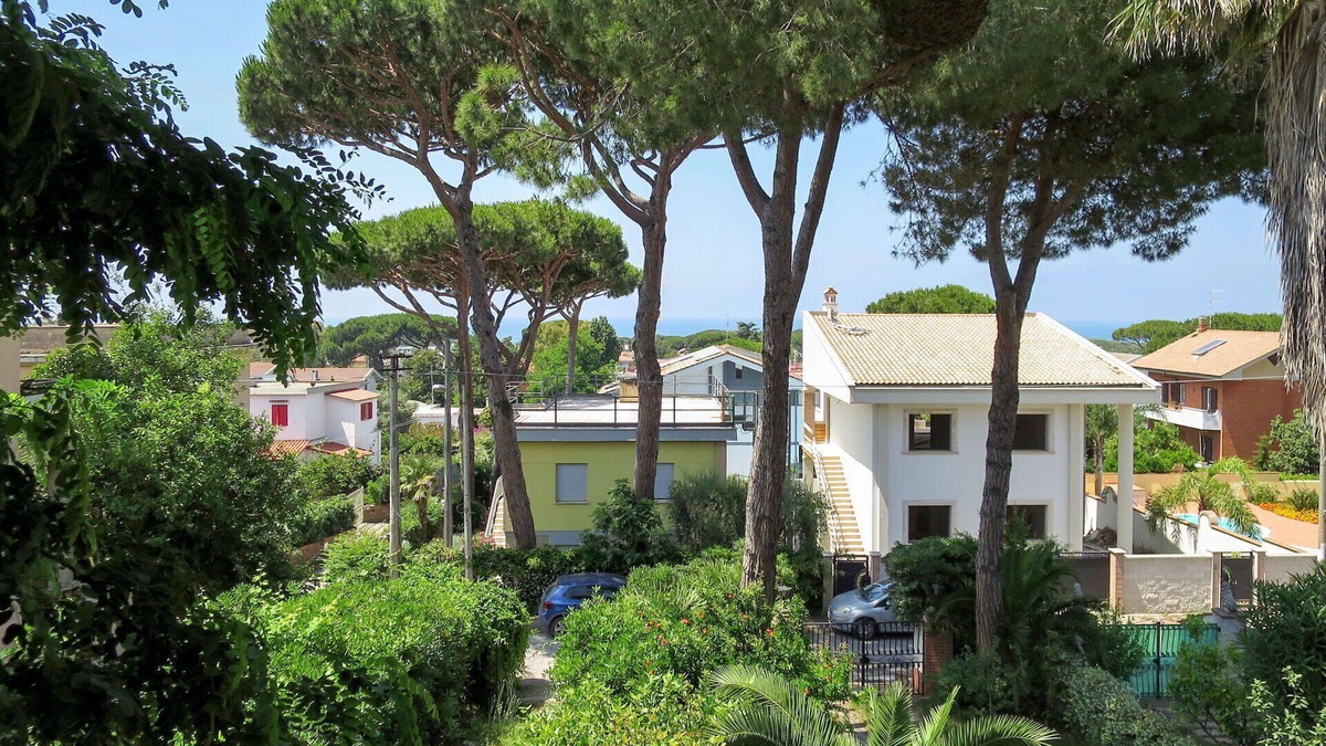 Anzio Apartment | Cosy apartment for 4 people with TV and patio