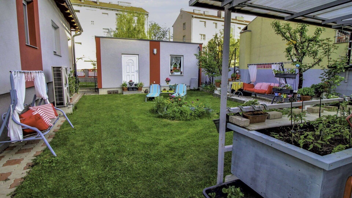 Gloggnitz Apartment | Cosy apartment for 5 guests with WIFI, TV and patio