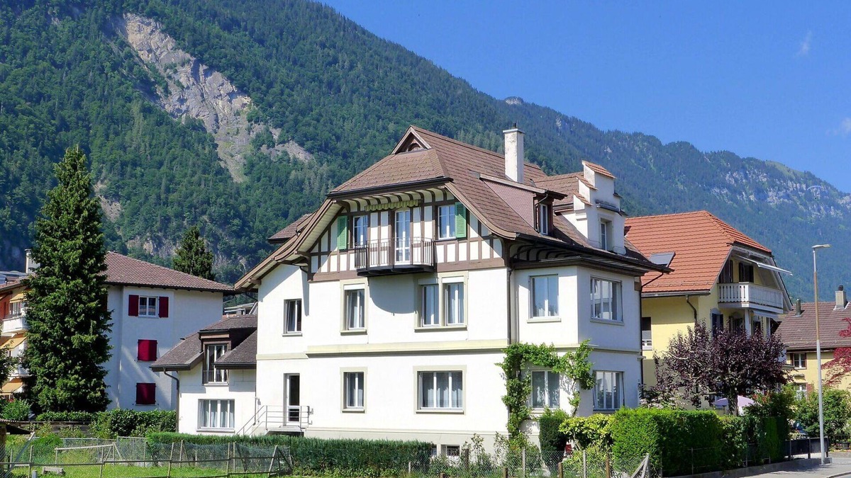 Matten bei Interlaken Apartment | Cosy apartment for 5 people with WIFI, TV and patio