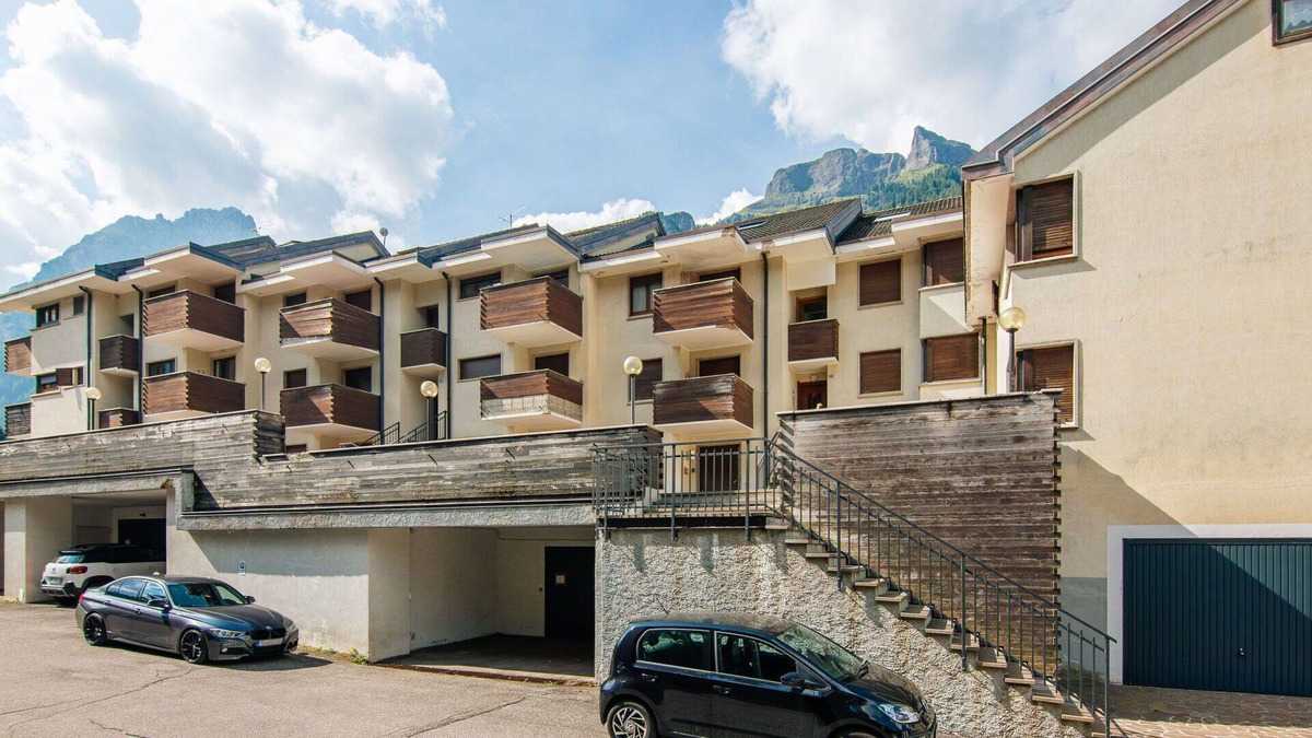 Alba Apartment | Cosy apartment for 5 guests with WIFI, TV and balcony