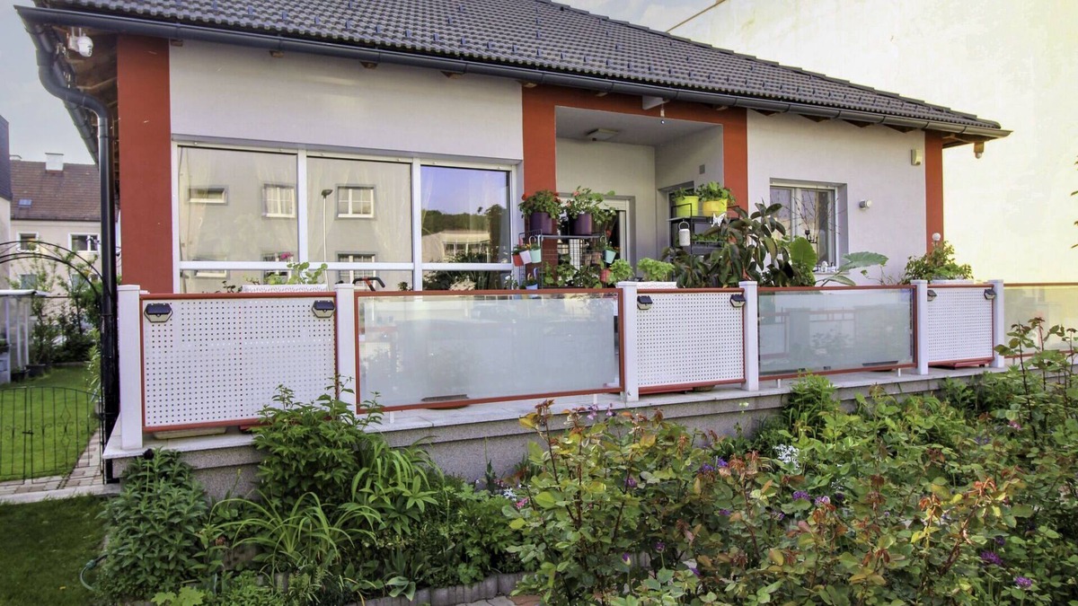 Gloggnitz Apartment | Cosy apartment for 5 guests with WIFI, TV and patio