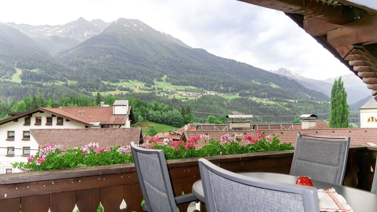 Grins Apartment | Cosy apartment for 5 people with WIFI, TV and balcony