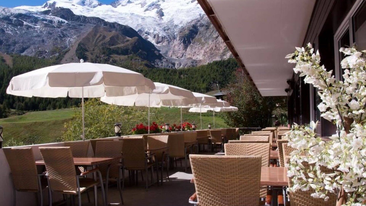 Saas-Fee Apartment | Cosy apartment for 6 guests with WIFI, TV, balcony and pets allowed