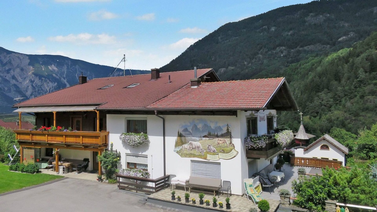 Sautens Apartment | Cosy apartment for 6 guests with WIFI, TV, terrace, pets allowed and parking