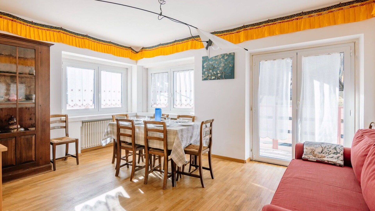 Canazei Apartment | Cosy apartment for 6 guests with WIFI, TV and balcony
