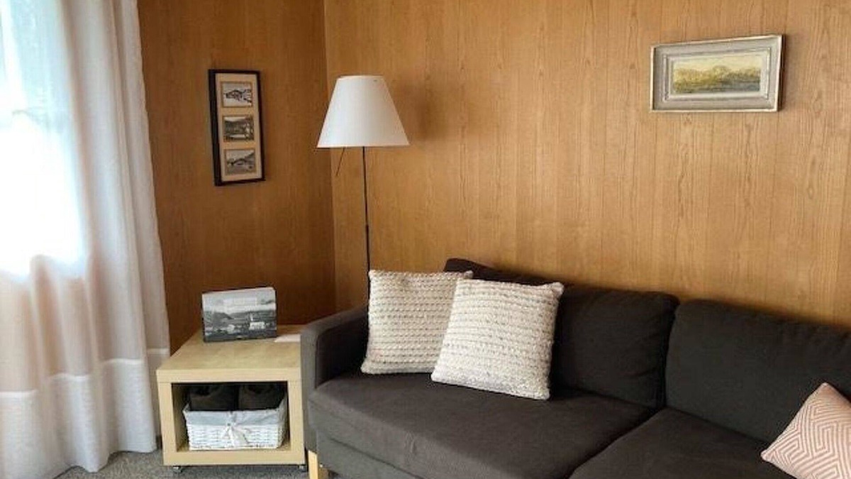 Lenk Apartment | Cosy apartment for 6 guests with TV, balcony and pets allowed