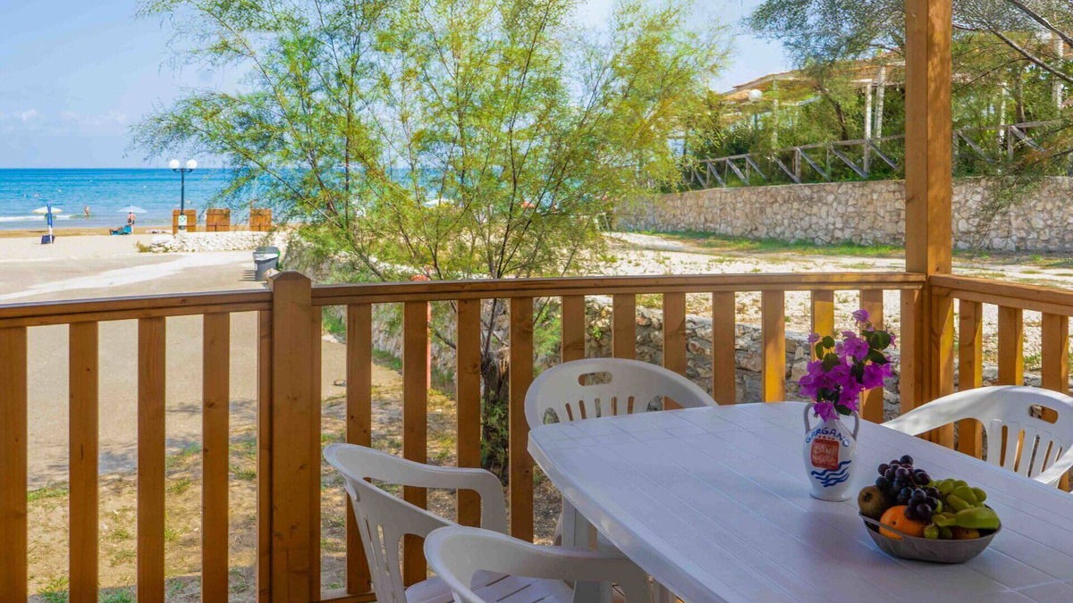 Peschici Apartment | Cosy apartment for 6 people with A/C, TV and terrace