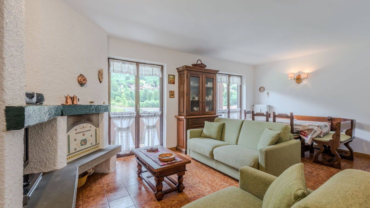 Strembo Apartment | Cosy apartment for 6 people with WIFI, TV, balcony, pets allowed and parking
