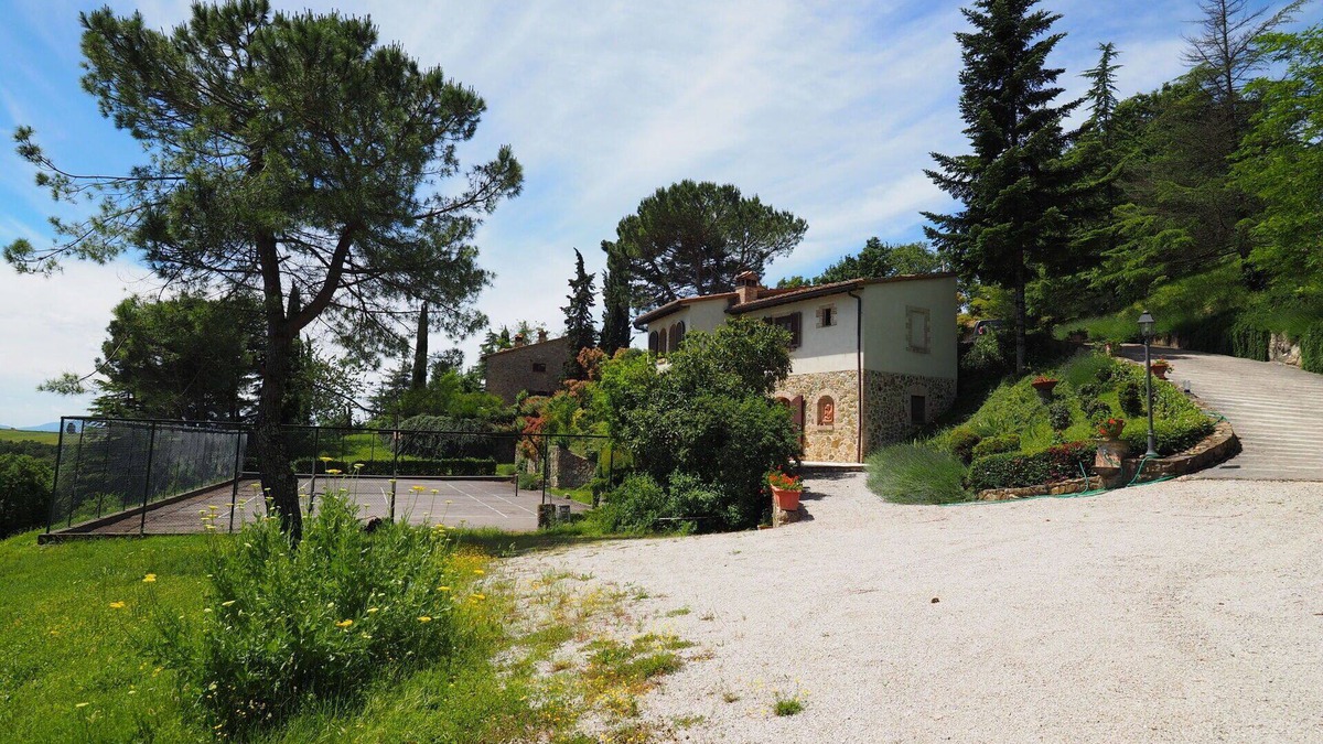 San Gimignano Apartment | Cosy apartment for 6 people with WIFI, pool and panoramic view, close to San Gimignano