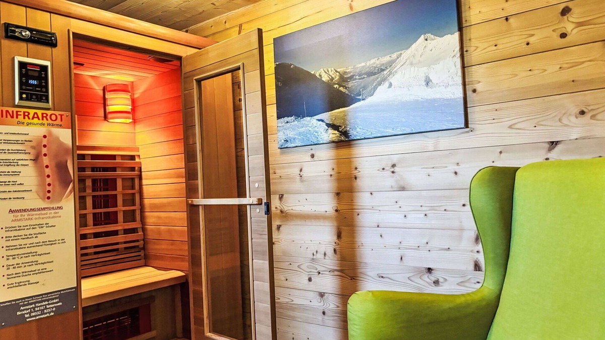 Donnersbach Apartment | Cosy apartment for 6 people with WIFI, TV, patio and pets allowed