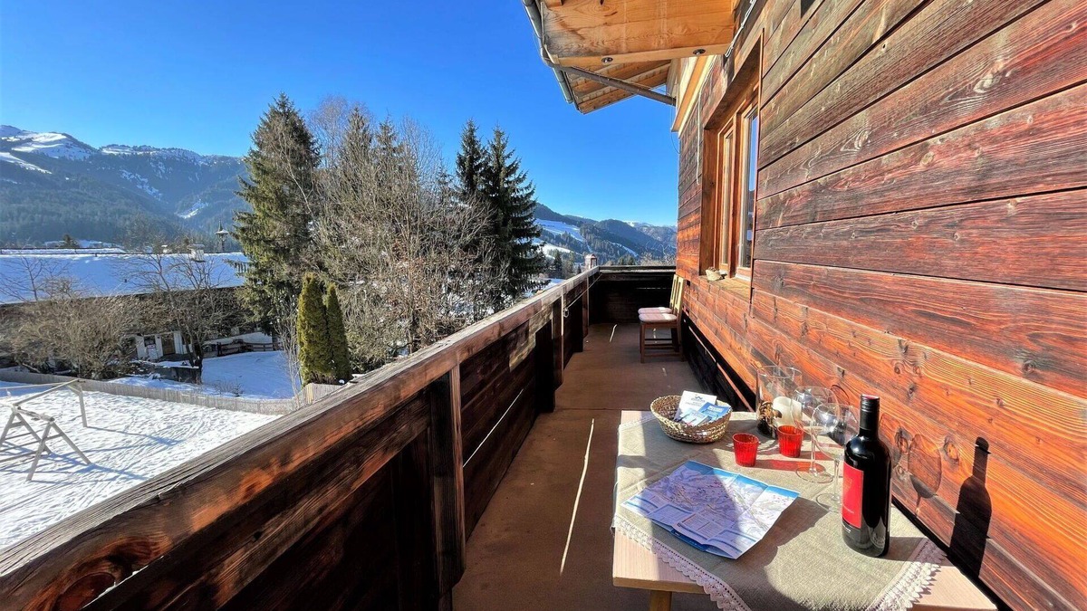 Sonnenberg Apartment | Cosy apartment for 14 guests with WIFI, TV, balcony and pets allowed