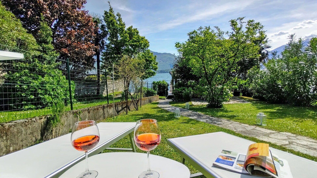 Gera Lario Apartment | Cosy apartment for 4 guests with WIFI, TV, patio and pets allowed