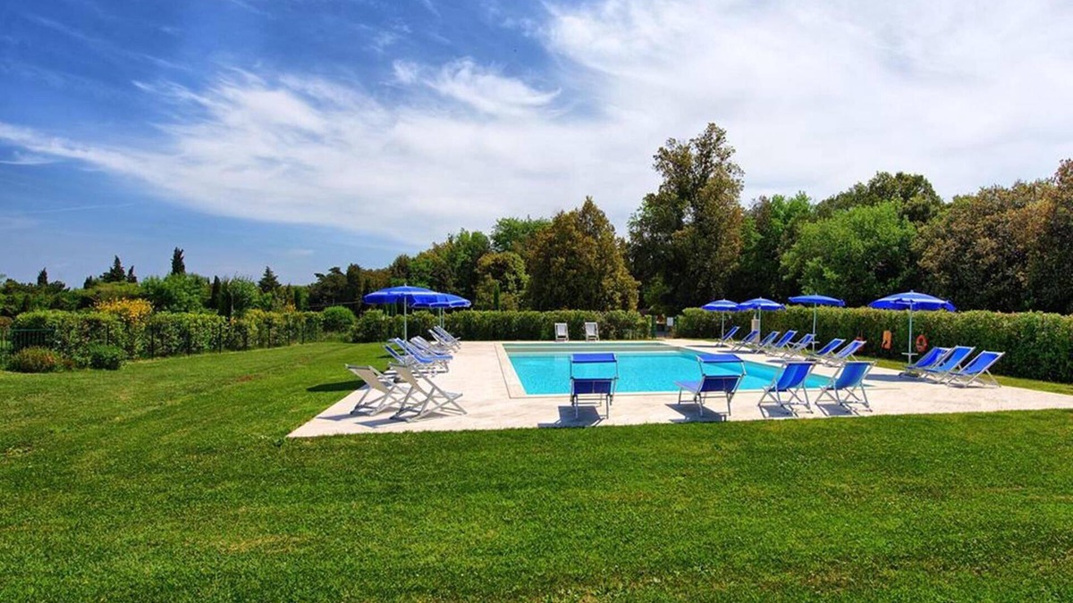 Montaione Villa | Cosy apartment in villa with A/C, WIFI, pool, TV, veranda and panoramic view, close to San Gimig.