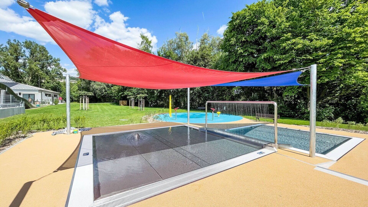 Beilngries House | Cosy apartment in villa for 4 people with WIFI, TV, pets allowed and parking