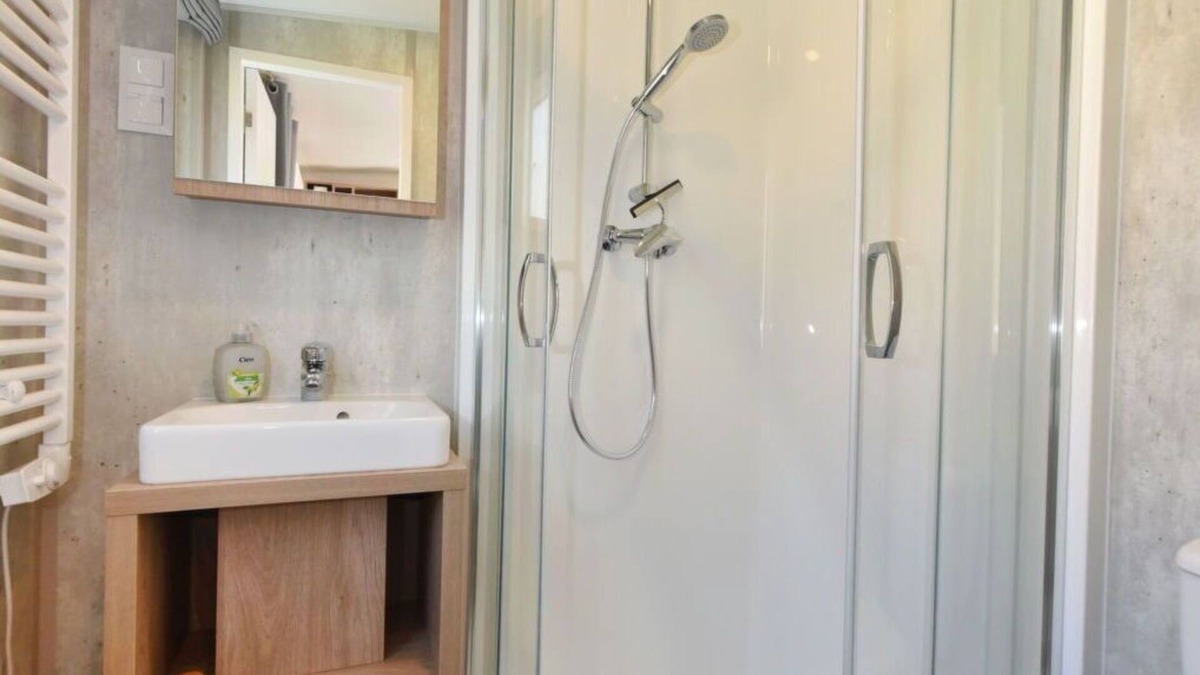 Wemding House | Cosy apartment in villa for 4 guests with A/C, WIFI, TV, terrace and pets allowed