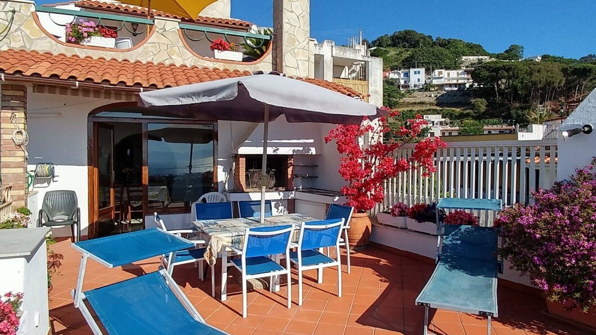 Fiaiano Apartment | Cosy apartment for 9 people with WIFI, A/C, TV and terrace