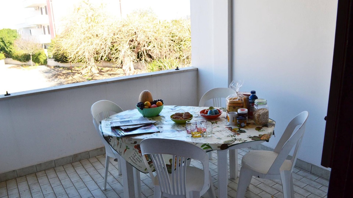 Torre dell'Orso Apartment | Cosy Apartment Near the Beach with Balcony