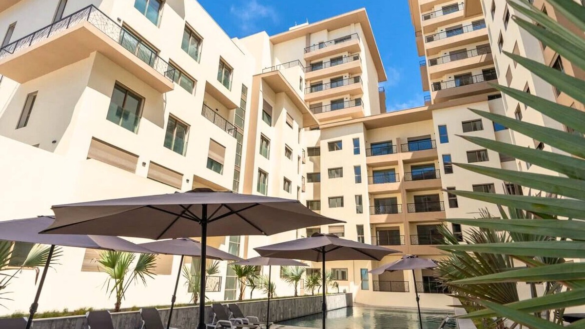 Ain Harrouda Apartment | Cosy apartment, swimming pool, near the sea, family, couple Zenata Casablanca