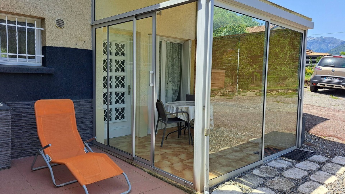 Tarascon-sur-Ariege Apartment | Cosy "champagne" mountain & nature gîte Tarascon/Ariège
