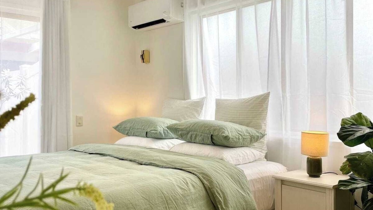 Pacific Paradise Apartment | Cosy Coastal Studio Cabin