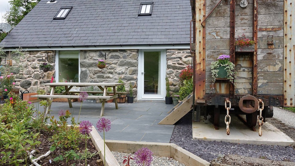 Bala Apartment | Cosy detached guest annexe in Bala