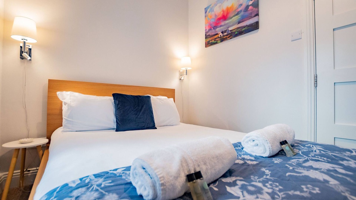 Galway City Centre House | Cosy, family friendly townhouse in the heart of the city with its own private courtyard