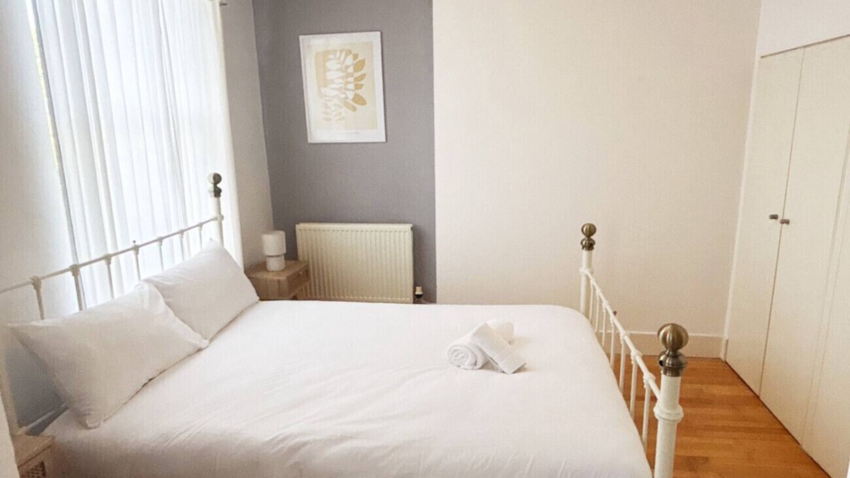 Sefton Park Apartment | Cosy Flat Near City Centre & Princess Park