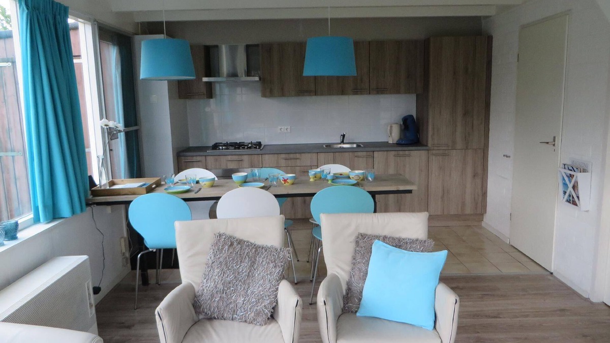 Stavenisse House | Cosy four-person bungalow