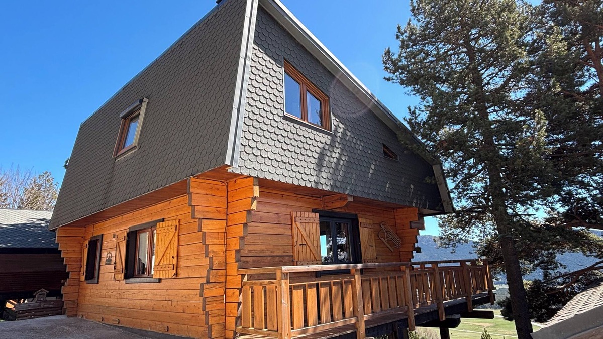 Les Angles House | Cosy furnished chalet 8/10 people Les Angles Pyrenees