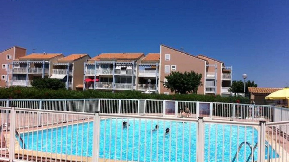 Palavas-les-Flots Apartment | COSY garden apartment, air conditioning, swimming pool, parking, wifi, sec. res. ANCV