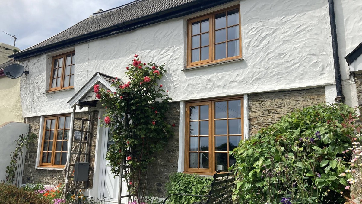 Georgeham House | Cosy Georgeham Cottage