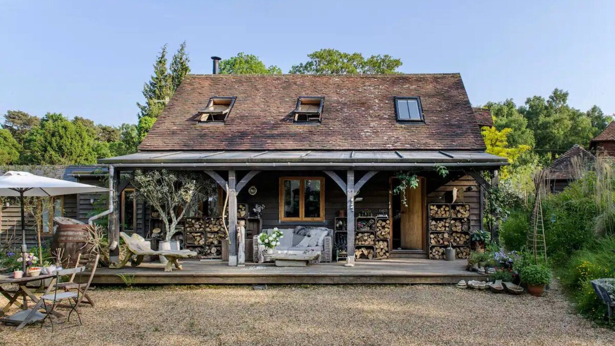 Forest Row House | Cosy Getaway in boutique barn nesteled in Ashdown Forest