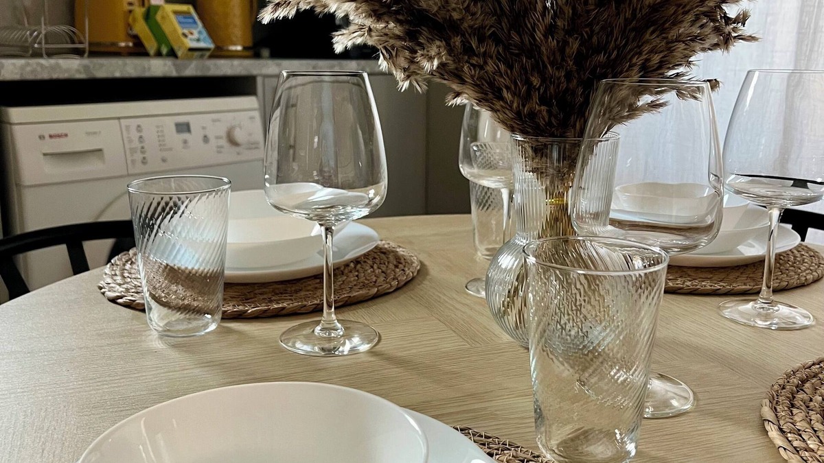 Northfield Apartment | Cosy getaway with easy access to Heathrow airport