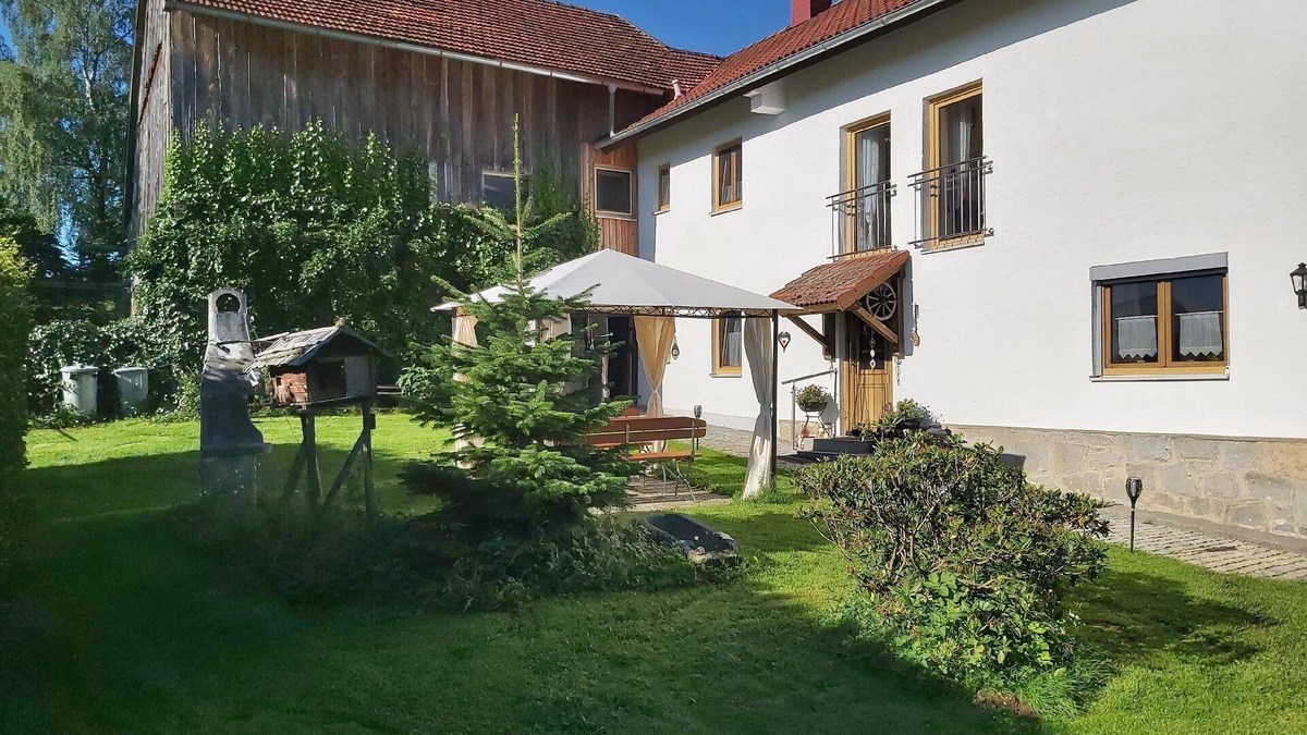Kirchdorf im Wald Apartment | Cosy holiday flat with barbecue and garden