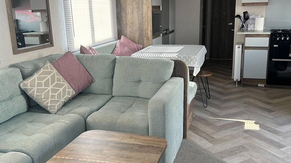 Shipton Gorge House | Cosy Holiday Home at Freshwater Beach Holiday Park on the iconic Jurassic Coast