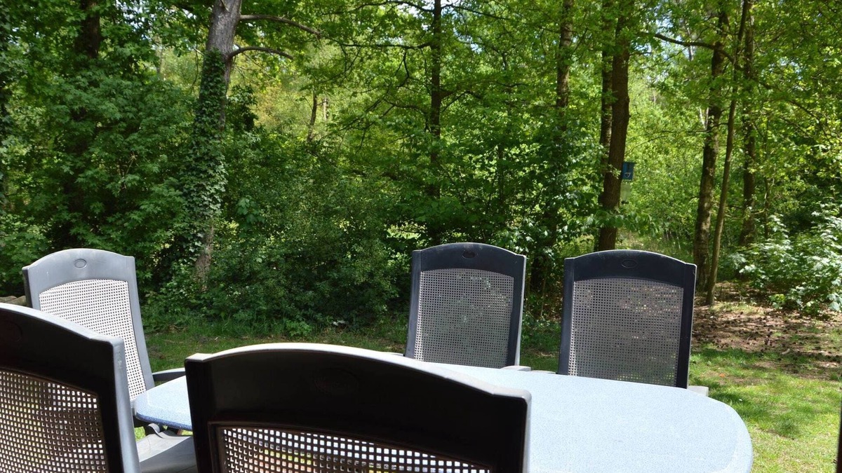 Stramproy House | Cosy Holiday Home in Limburg with Forest nearby