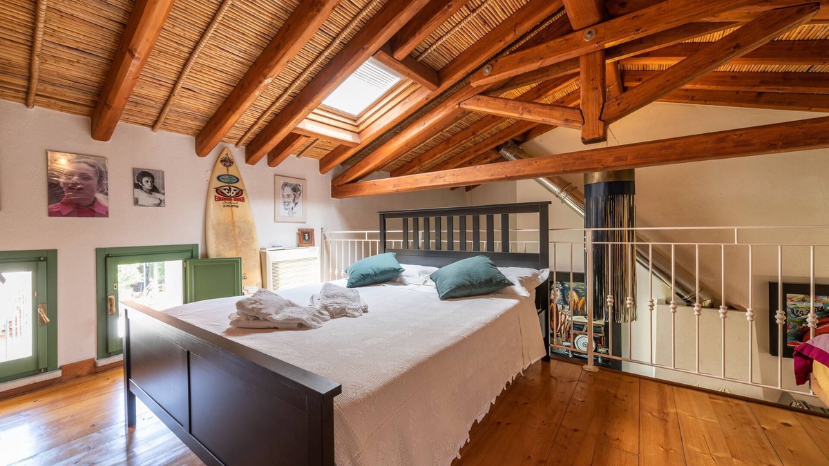 Monserrato House | Cosy Holiday Home with Wi-Fi, Air Conditioning, Garden, Terrace & Jacuzzi