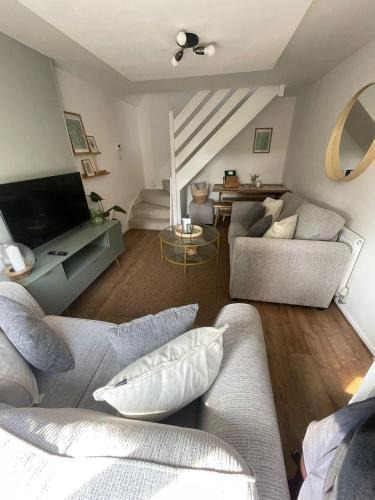 Wigan House | Cosy home close to M6 motorway