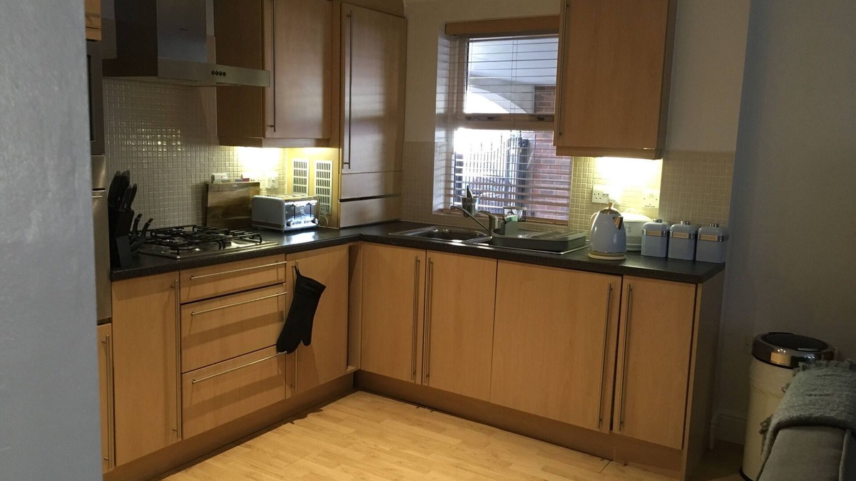 Swindon Apartment | Cosy home from home in the heart of Old Town Swindon