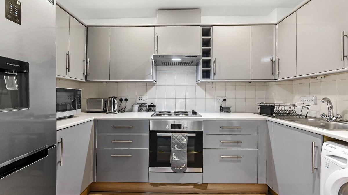 Island Gardens Apartment | Cosy Home in Canary Wharf