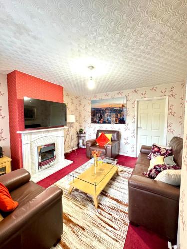 Luton House | Cosy Inn near Luton Station, Mall and Luton Airport 10 Min