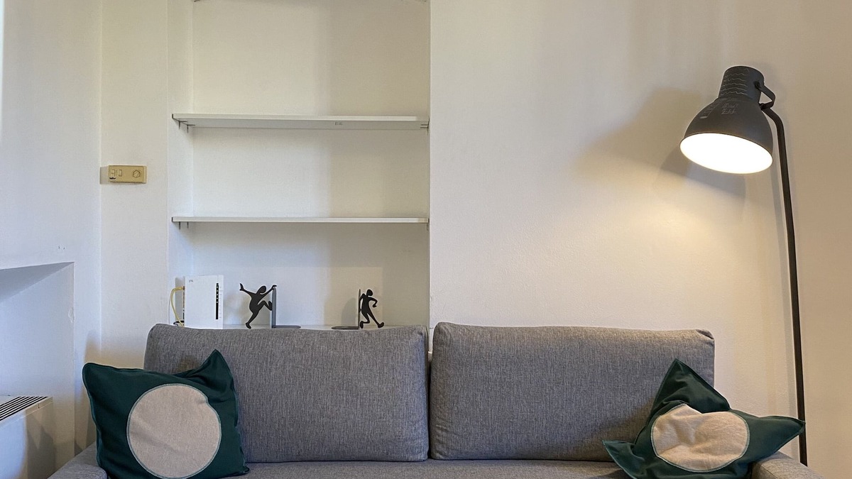 Porta Genova Apartment | Cosy Milanese Canal Apartment